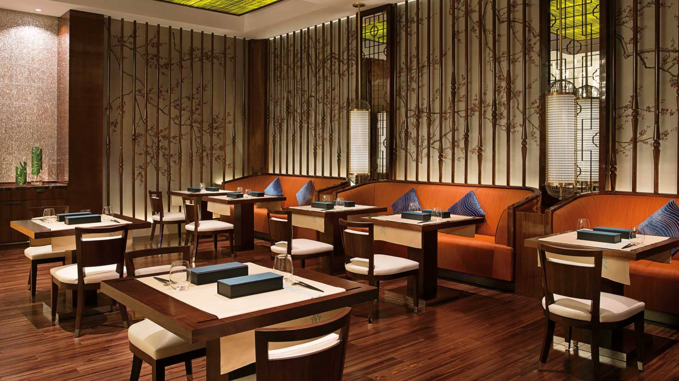 The Ritz Carlton, Dubai Blue Jade Restaurant